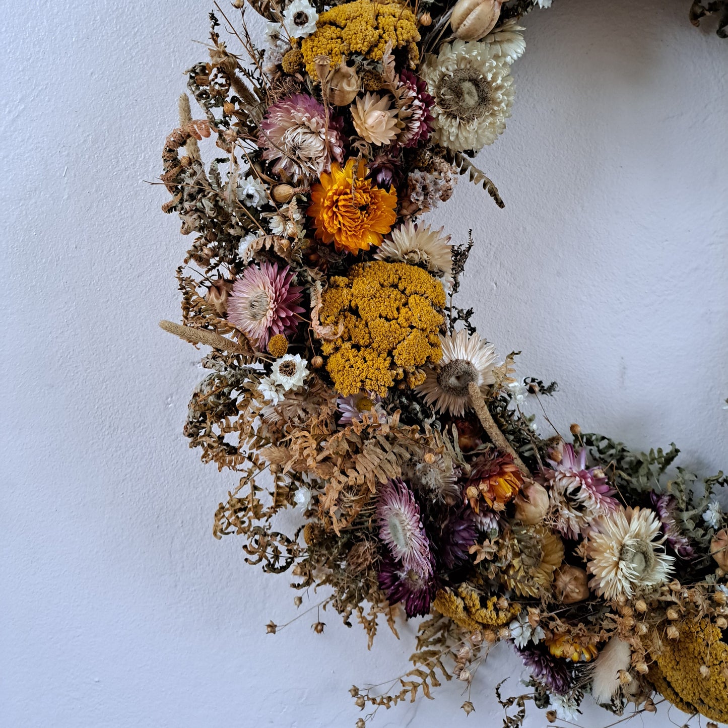 Yarrow & Strawflower Dried Flower Wreath